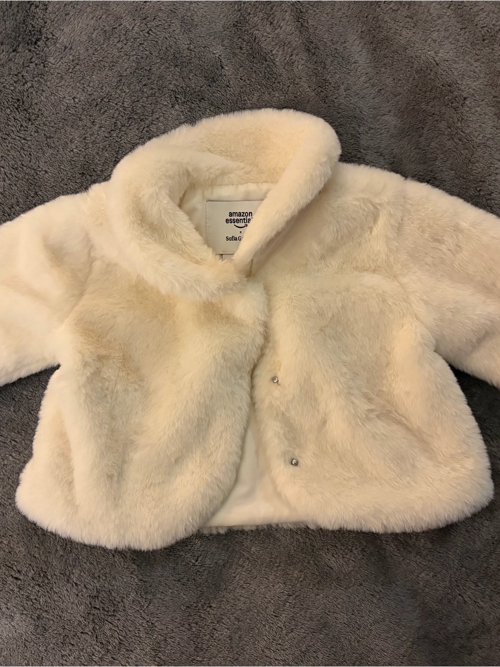 Amazon Essentials Cream Faux-Fur Cape Jacket for Kids